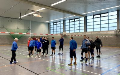 Faustball – Bezirksliga – erster von drei Spieltagen